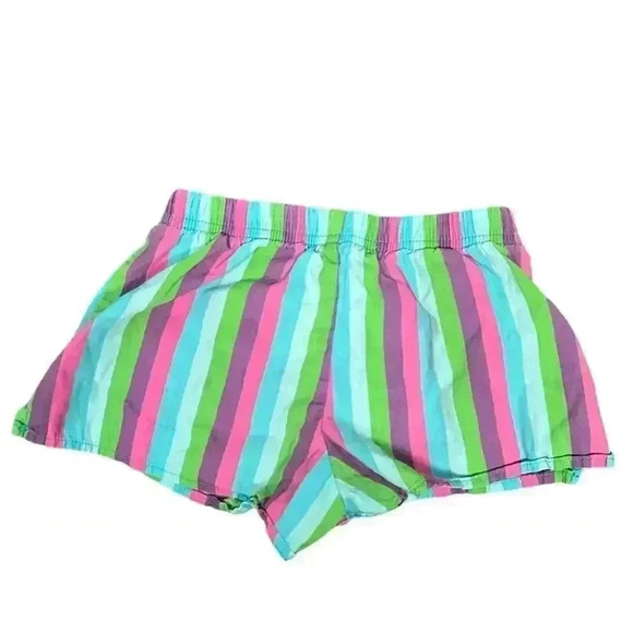 Lot of Girls Cloths 4 T-5T Little Girls Shorts, Capri pants and a NWOT Top 7T - Picture 10 of 10